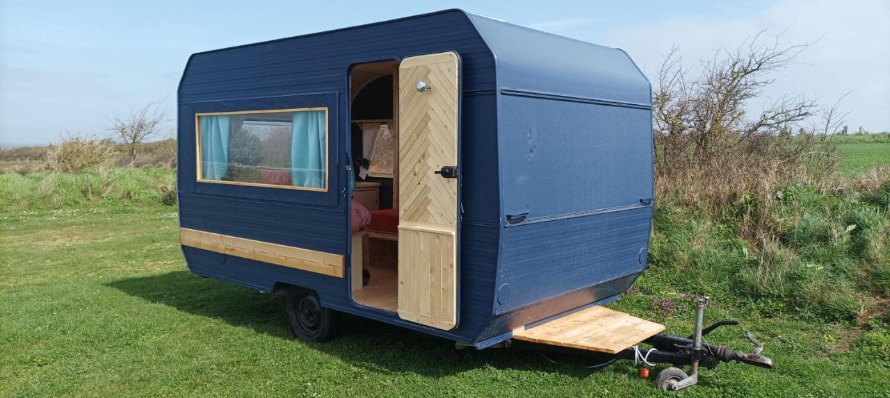 Camping Les Ronds Duval Face Aux Iles Anglo-Normandes Les Moitiers-d'Allonne Exterior photo