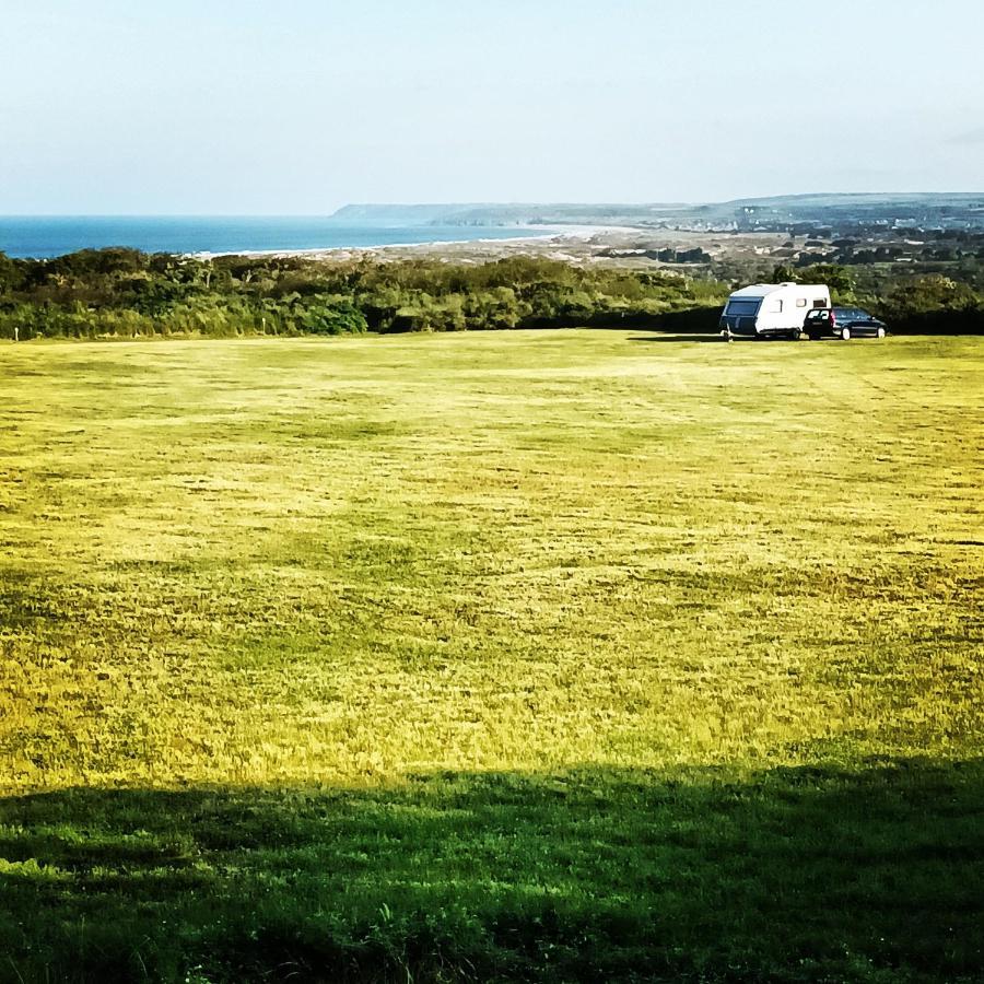 Camping Les Ronds Duval Face Aux Iles Anglo-Normandes Les Moitiers-d'Allonne Exterior photo